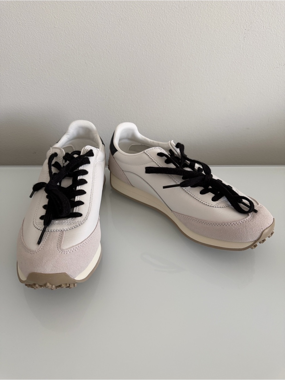 ONITSUKA Tiger - White, Beige and Black Unisex EDR CL Lace-Up Casual Sneakers